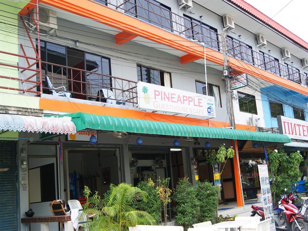 Pineapple Guesthouse Karon Exterior foto