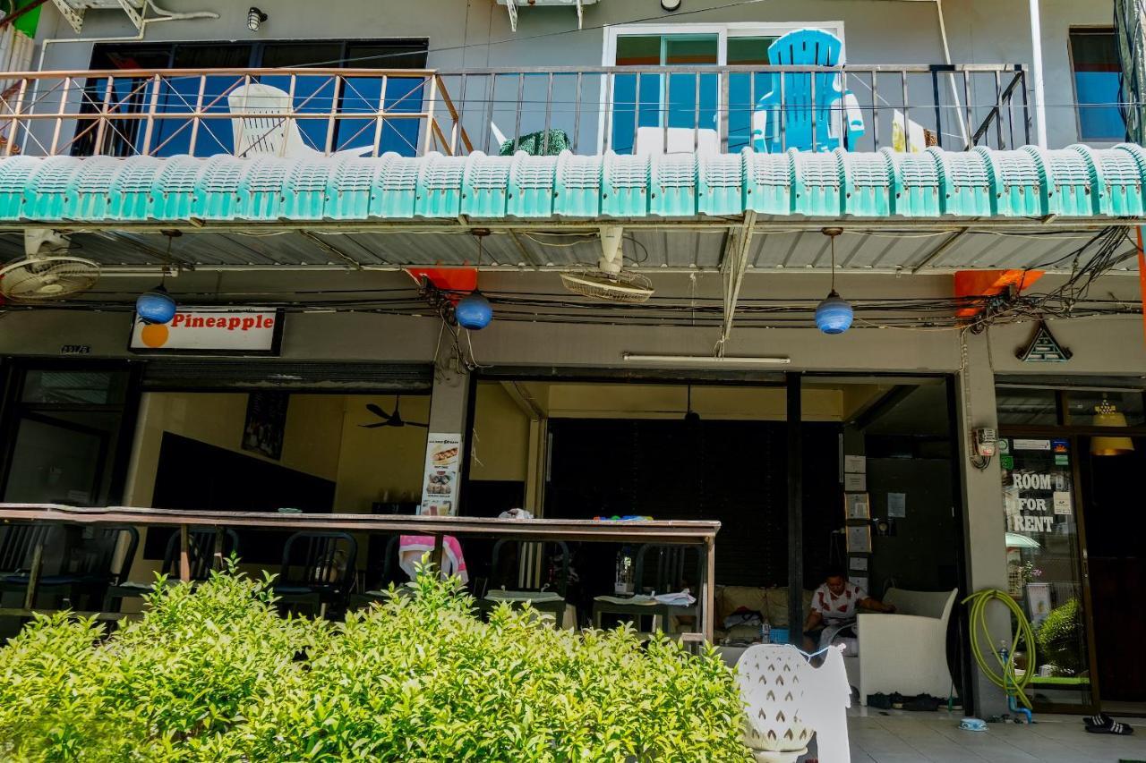 Pineapple Guesthouse Karon Exterior foto