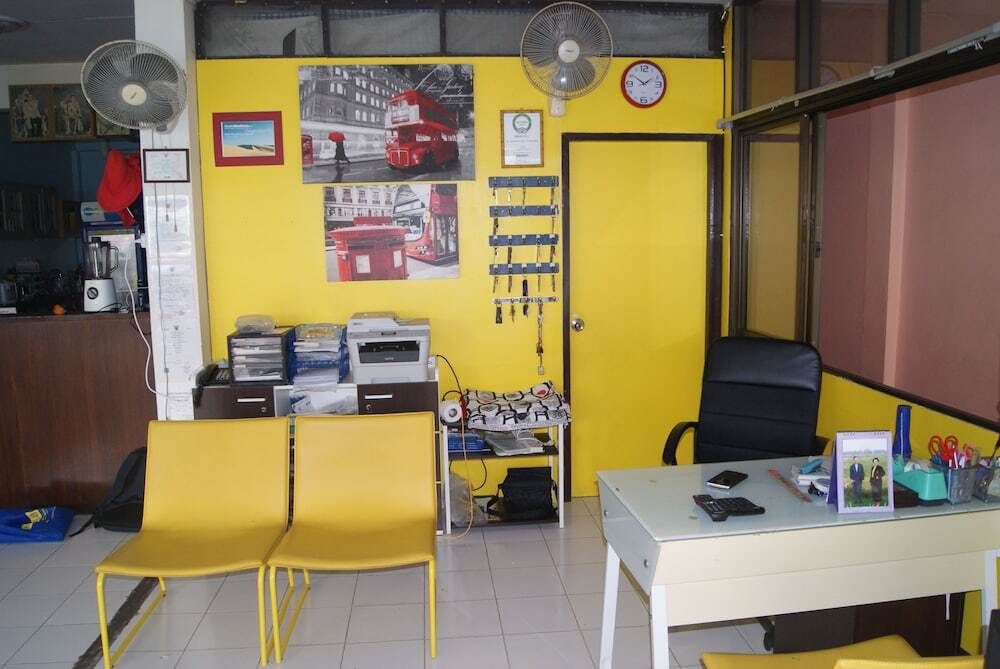 Pineapple Guesthouse Karon Exterior foto
